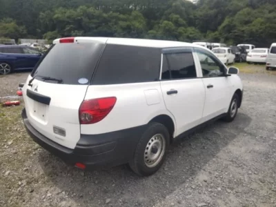 Mitsubishi LANCER VAN