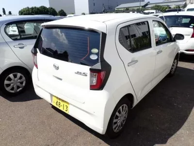 Daihatsu MIRA E S