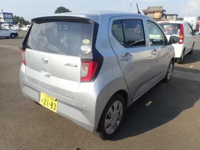 Daihatsu MIRA E S