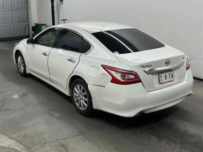 Nissan TEANA