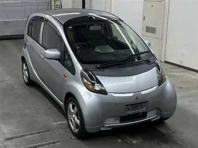 Mitsubishi I