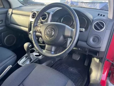 Mazda VERISA