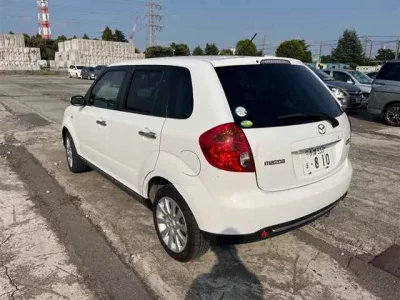 Mazda VERISA