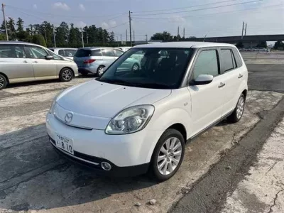 Mazda VERISA