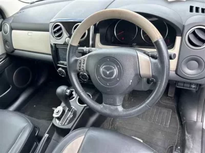 Mazda VERISA