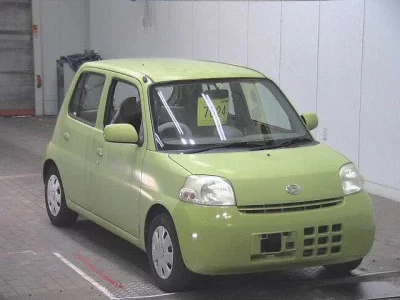 Daihatsu Esse