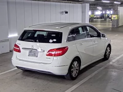 Mercedes-Benz B CLASS