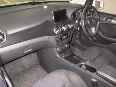 Mercedes-Benz B CLASS