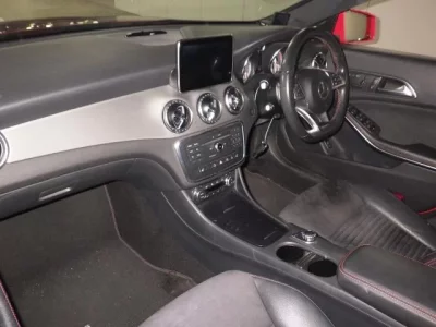 Mercedes-Benz CLA CLASS