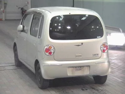 Daihatsu MOVE LATTE