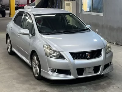 Toyota BLADE