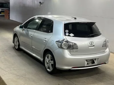 Toyota BLADE
