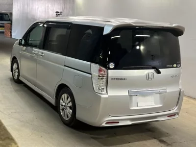 Honda STEP WAGON