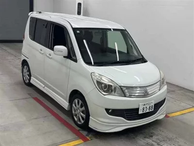 Mitsubishi DELICA D2