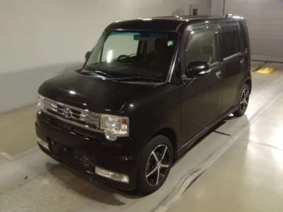 Toyota PIXIS SPACE