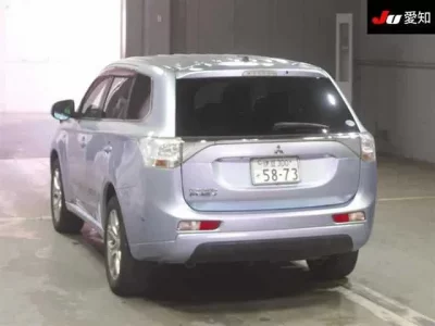 Mitsubishi OUTLANDER PHEV