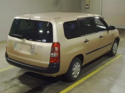 Toyota SUCCEED