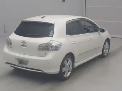 Toyota BLADE
