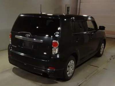 Toyota COROLLA RUMION