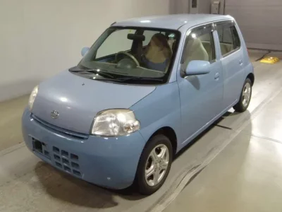 Daihatsu Esse