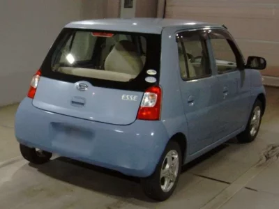 Daihatsu Esse