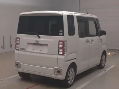 Toyota PIXIS MEGA