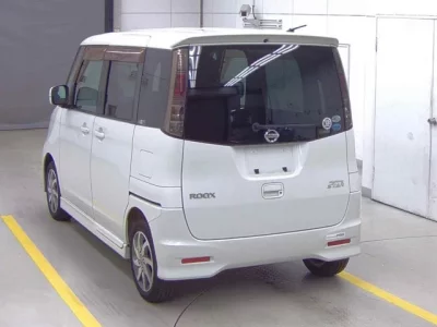 Nissan ROOX