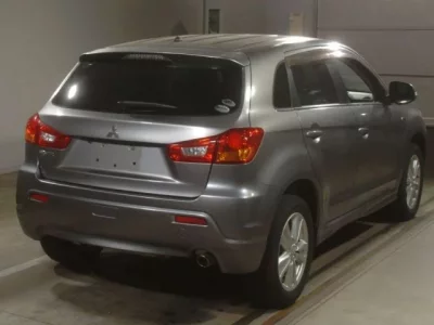 Mitsubishi RVR