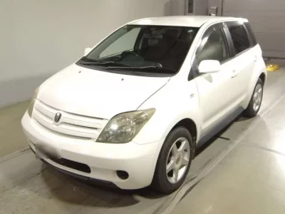 Toyota IST