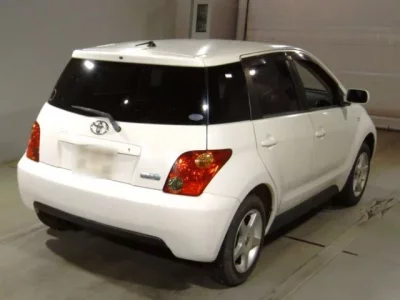 Toyota IST