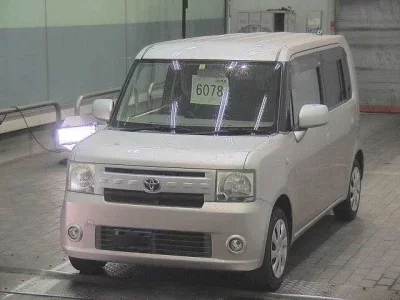 Toyota PIXIS SPACE