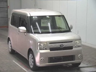 Toyota PIXIS SPACE