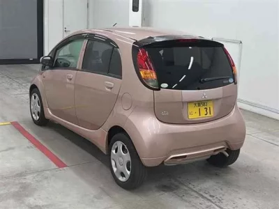 Mitsubishi I
