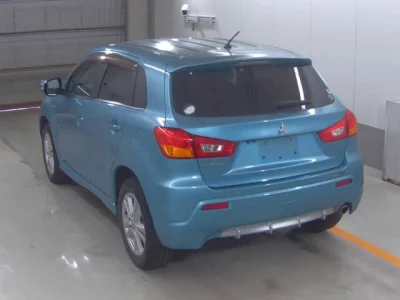 Mitsubishi RVR
