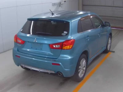 Mitsubishi RVR
