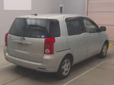 Toyota RAUM