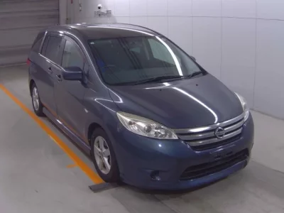 Nissan LAFESTA