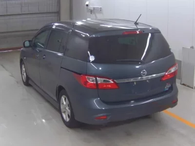 Nissan LAFESTA