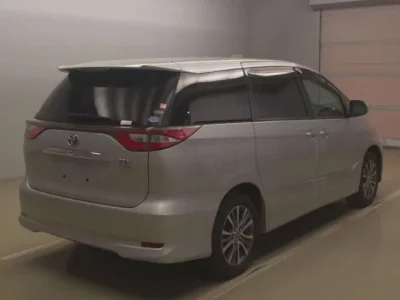 Toyota ESTIMA HYBRID