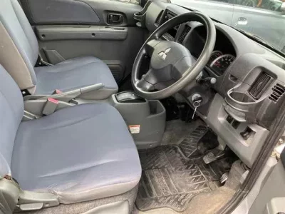 Mitsubishi MINICAB VAN