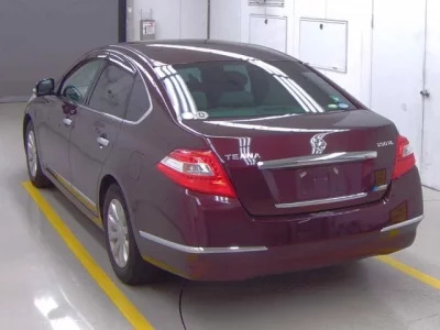 Nissan TEANA