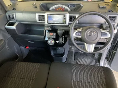 Toyota PIXIS MEGA