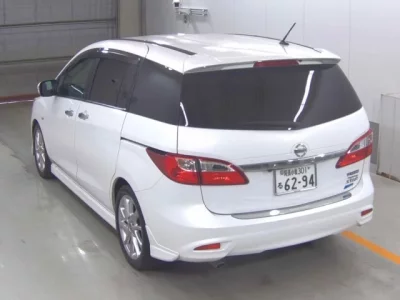 Nissan LAFESTA