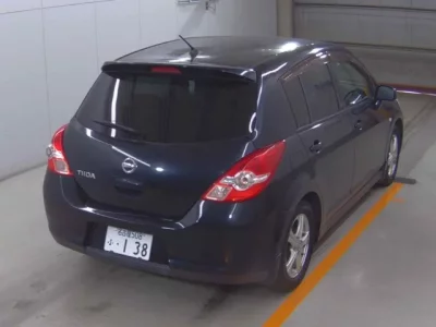 Nissan TIIDA