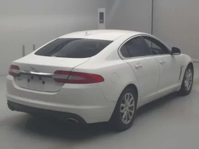Jaguar XF SERIES