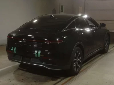 Toyota CROWN CROSSOVER