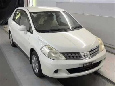 Nissan TIIDA LATIO