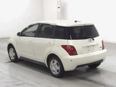 Toyota IST