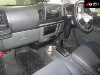 Mitsubishi MINICAB VAN