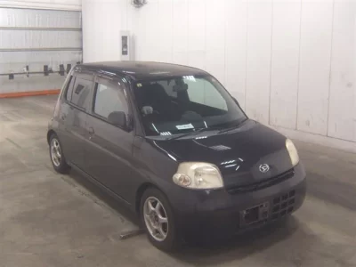 Daihatsu Esse